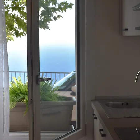 Fiori - Privata Vista Mare Design Moderno Apartment *